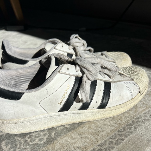 2 pairs!  Adidas Samba & Addidas superstars - Picture 8 of 12
